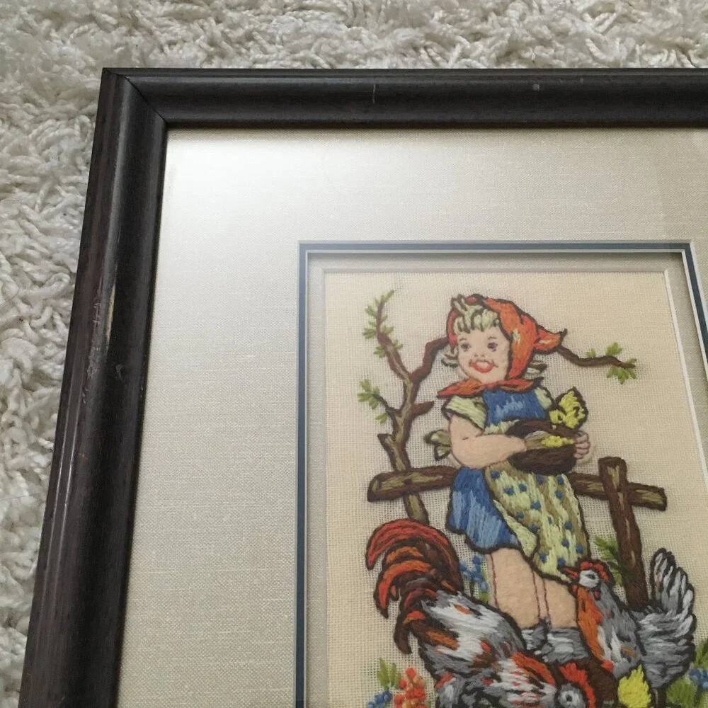 Vintage Hummel Needlework Girl Feeding Chickens Fowls 3-D Embroidery Framed - Picture 6 of 12